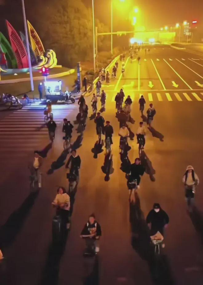 全国大学生免费开放央妈也来亲自宣传m6米乐泼天富贵临到开封！景点对(图16)