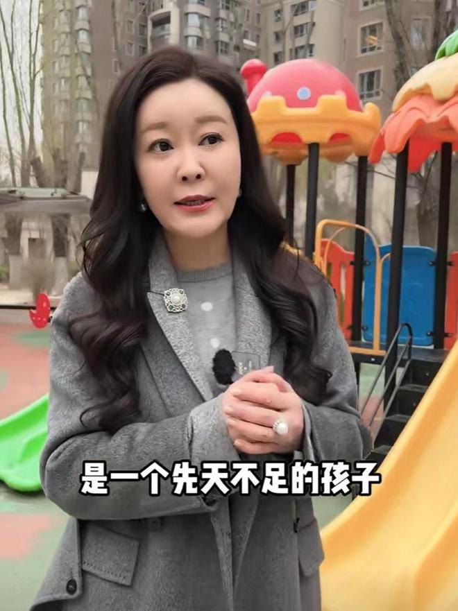 人矮20厘米已打一年生长激素王小骞自曝女儿有矮小症比同龄